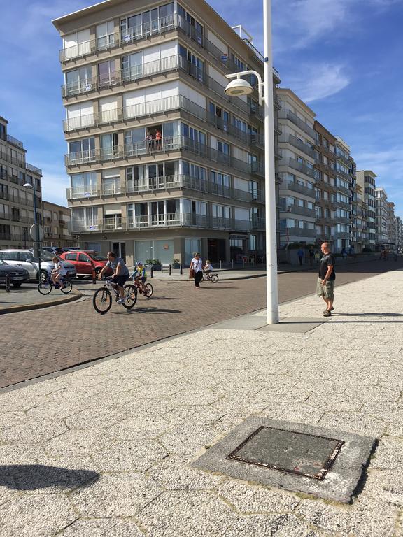 Au Gre Du Vent Apartment Koksijde Luaran gambar