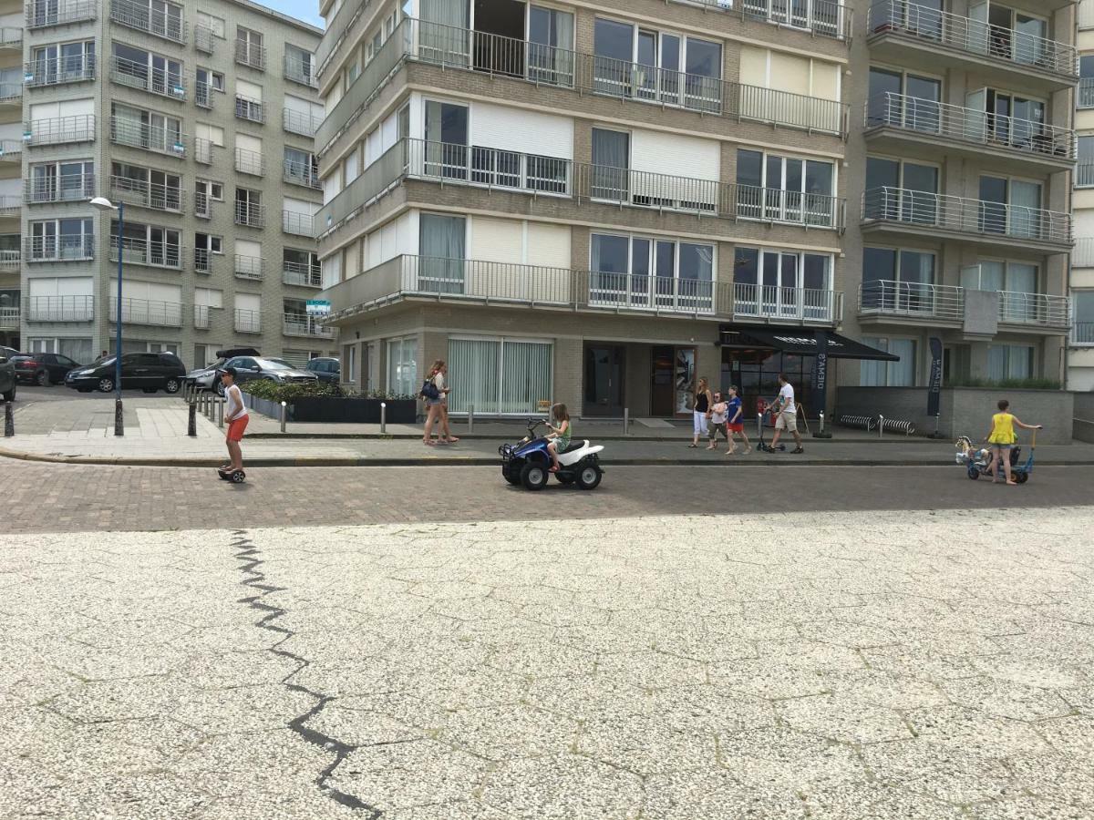 Au Gre Du Vent Apartment Koksijde Luaran gambar